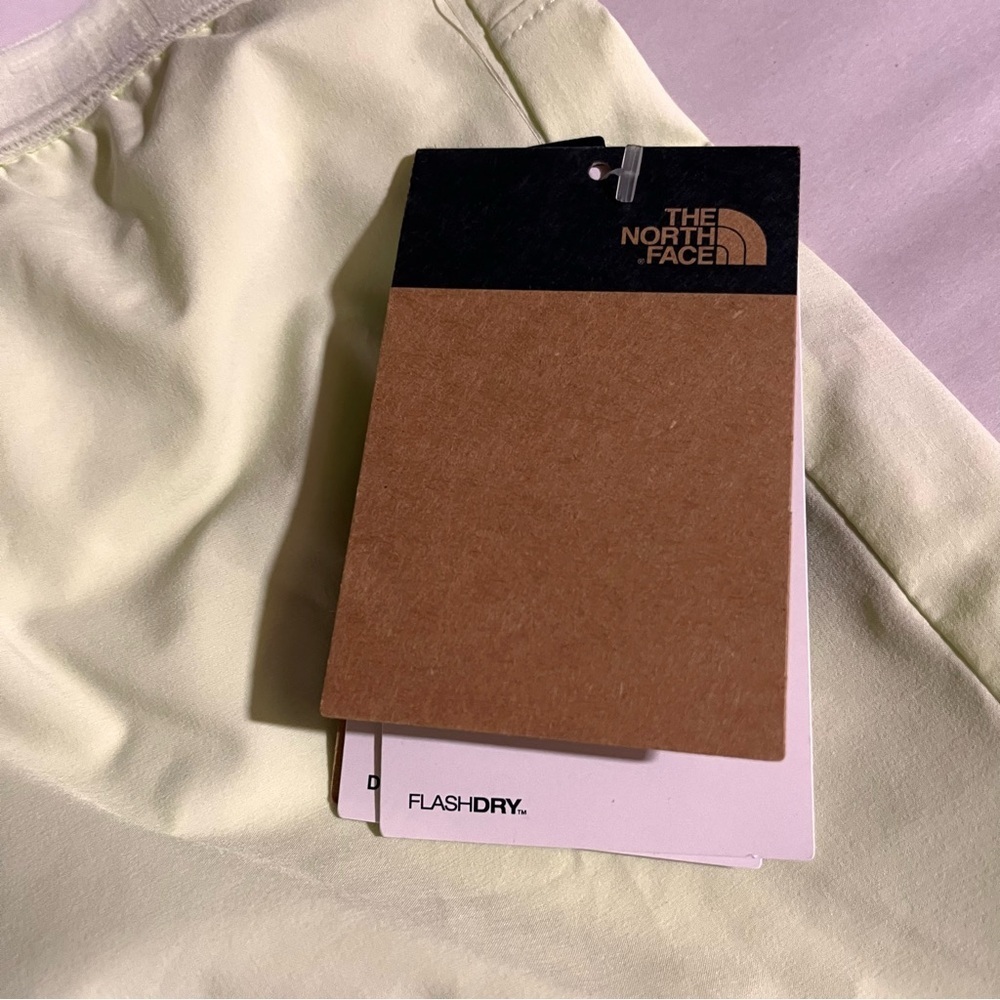 The North Face NEW Wander Short in Lupin and Limecream XXL - Picture 7 of 12